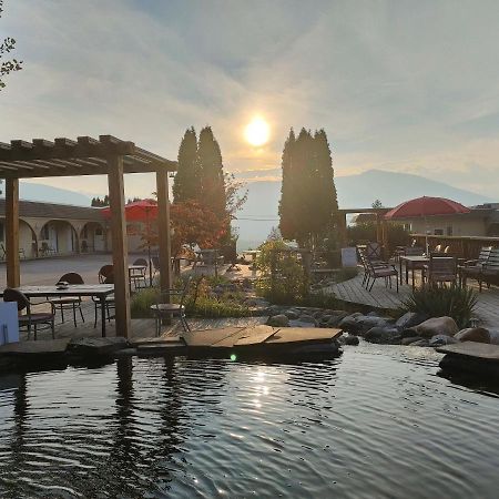 Magnuson Hotel Creston Bagian luar foto