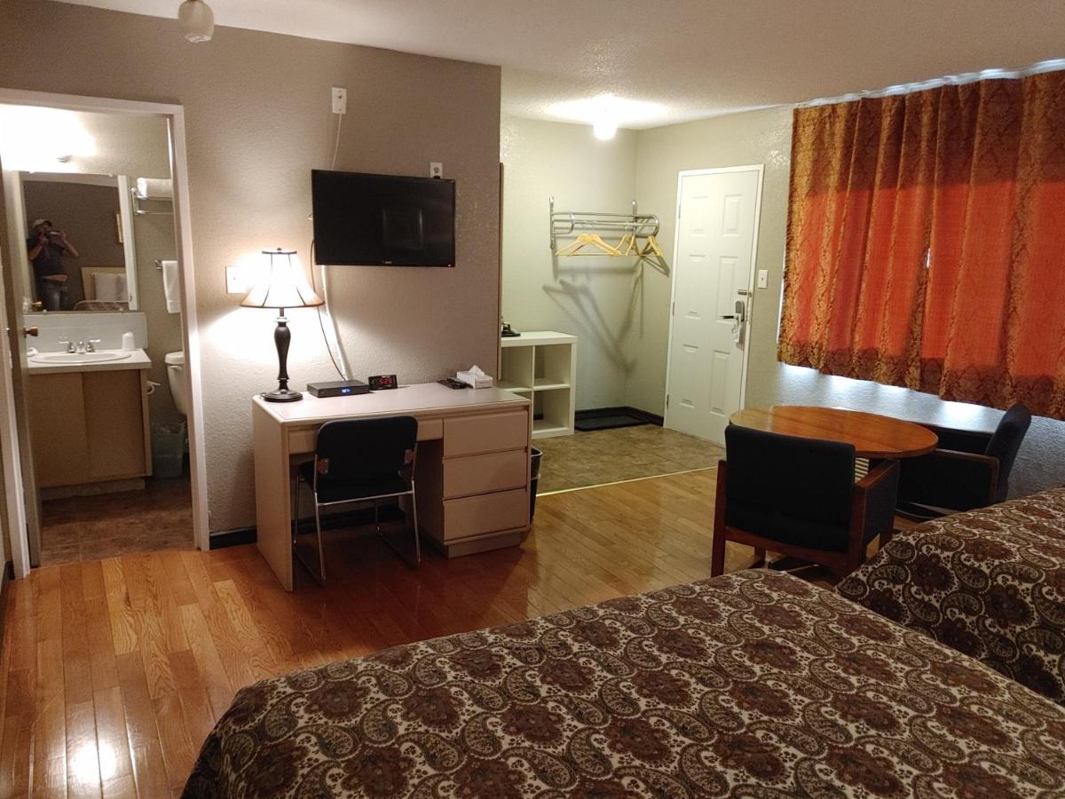 Magnuson Hotel Creston Bagian luar foto