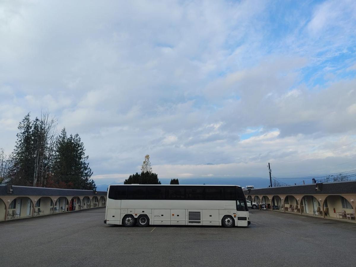 Magnuson Hotel Creston Bagian luar foto