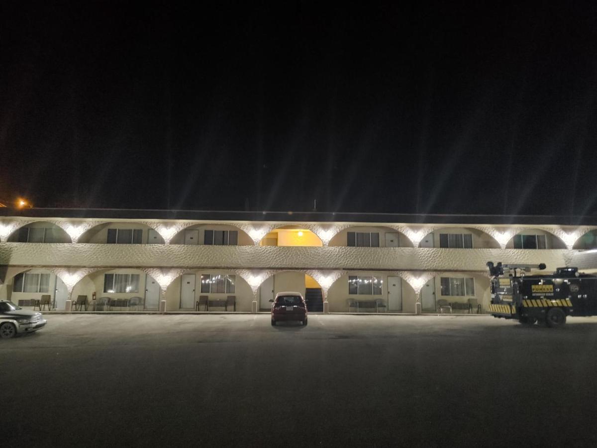 Magnuson Hotel Creston Bagian luar foto