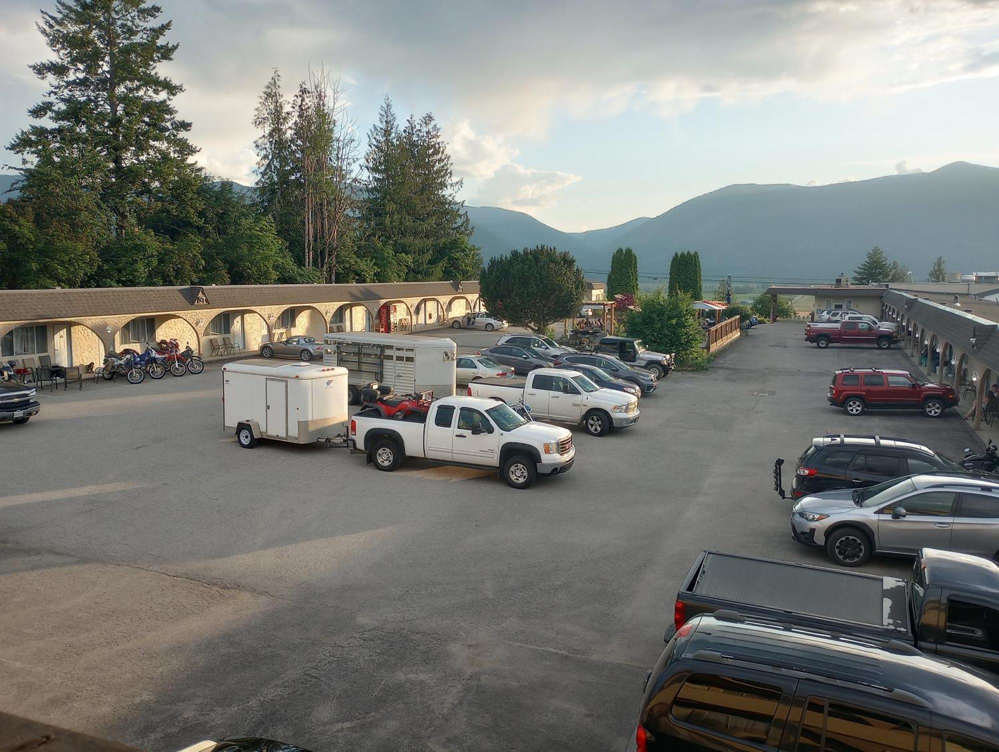 Magnuson Hotel Creston Bagian luar foto