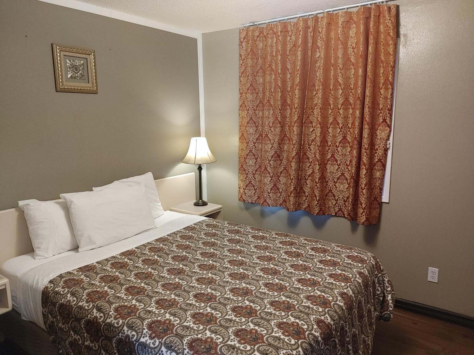 Magnuson Hotel Creston Bagian luar foto