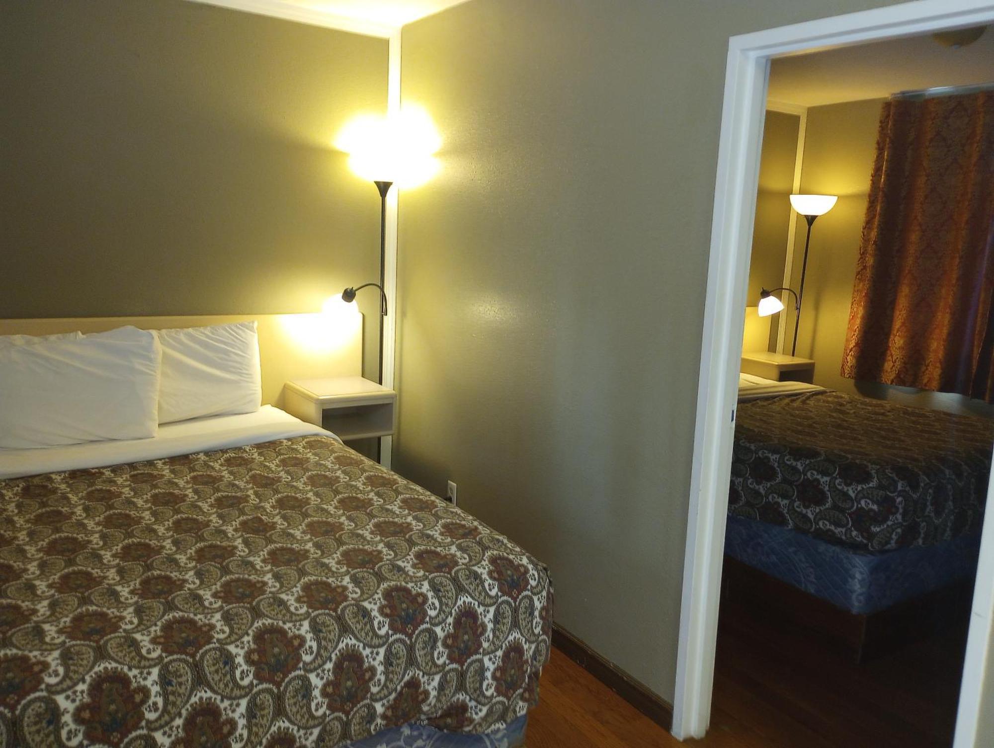 Magnuson Hotel Creston Bagian luar foto