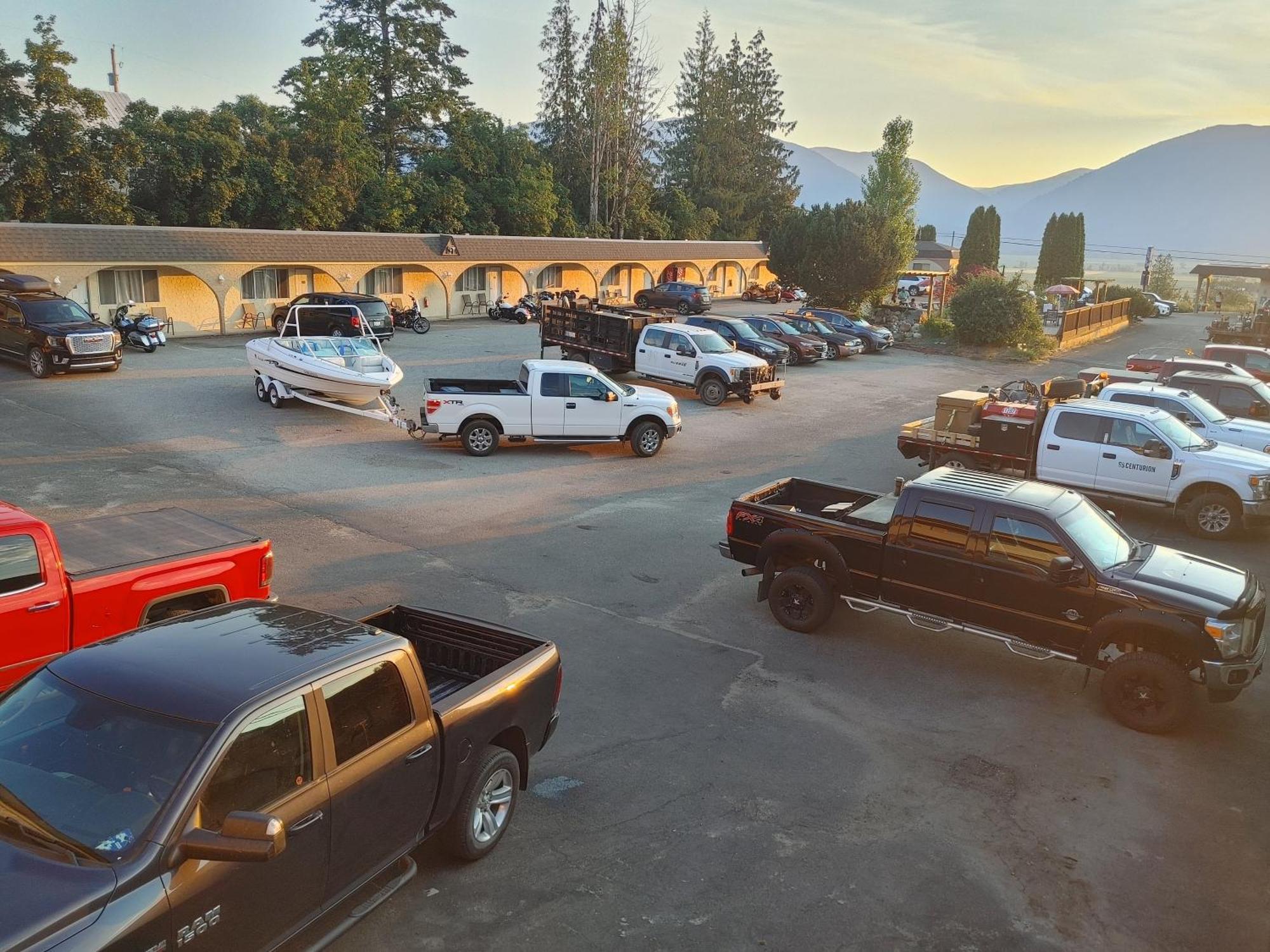 Magnuson Hotel Creston Bagian luar foto