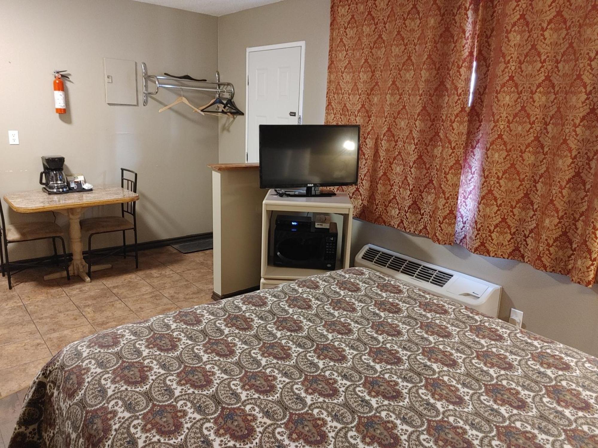 Magnuson Hotel Creston Bagian luar foto